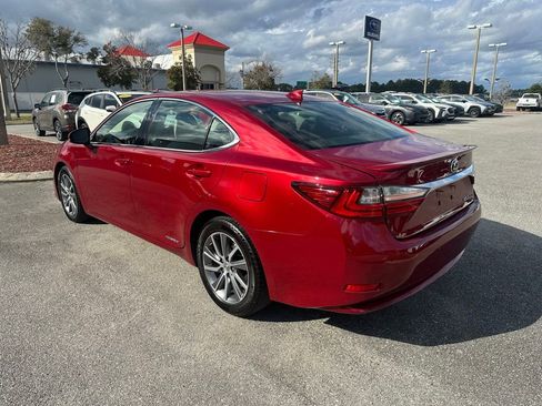 Used 2017 Lexus ES 300h image 9