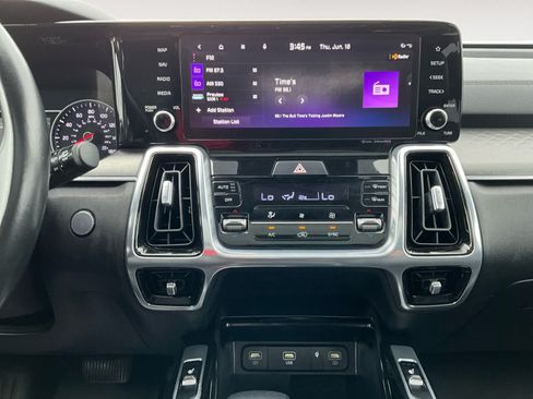 Used 2022 Kia Sorento SX FWD image 11