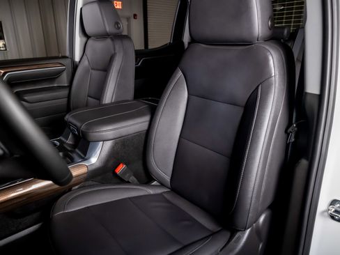 Used 2025 Chevrolet Silverado 1500 RST w/ All Star Edition Plus image 4