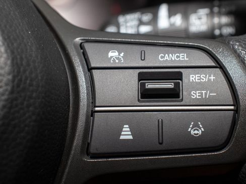 Certified 2025 Honda CR-V EX image 28