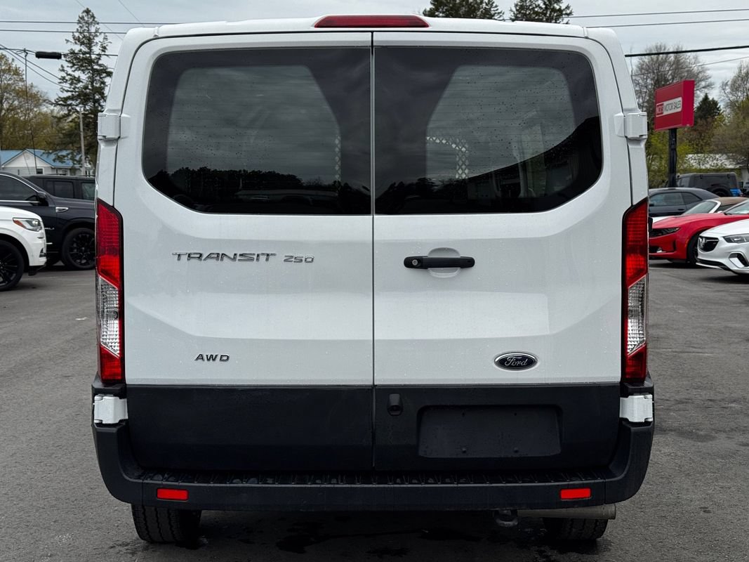 Used 2024 Ford Transit 250 Low Roof AWD w/ Exterior Upgrade Package image 5