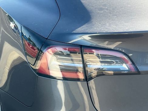 Used 2018 Tesla Model 3 AWD/4WD image 20