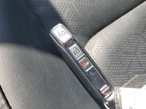 Used 2022 Kia Sorento S FWD image 24