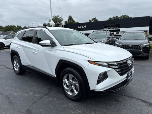 Used 2022 Hyundai Tucson SEL w/ Cargo Package AWD/4WD image 3