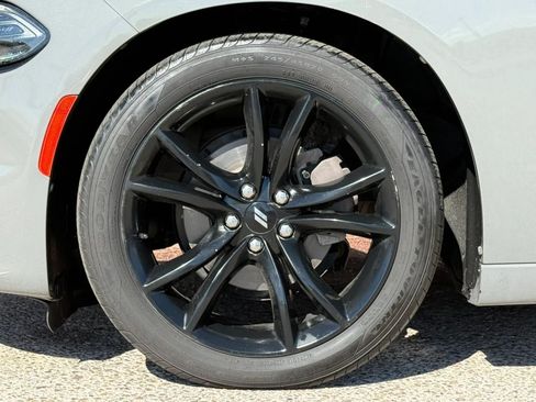 Used 2017 Dodge Charger SXT w/ Blacktop Package RWD image 24