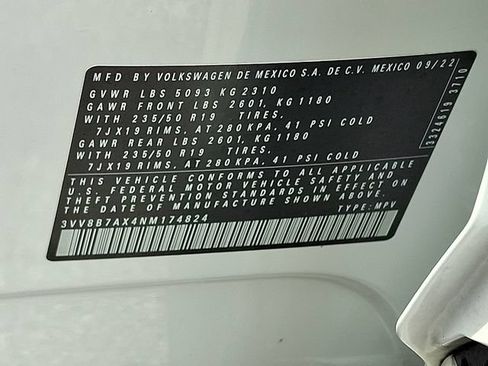 Used 2022 Volkswagen Tiguan SE R-Line AWD/4WD image 27