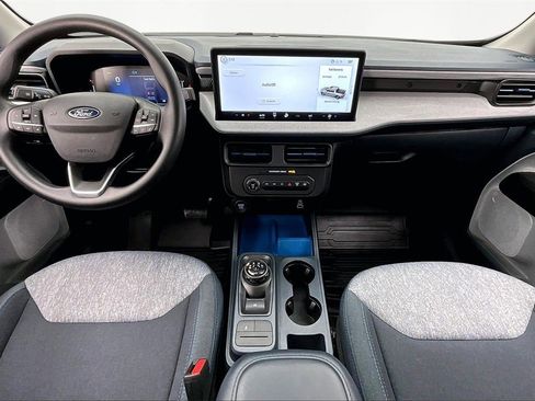 Used 2025 Ford Maverick XLT image 16