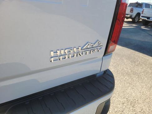 Used 2026 Chevrolet Silverado 2500 High Country AWD/4WD image 12