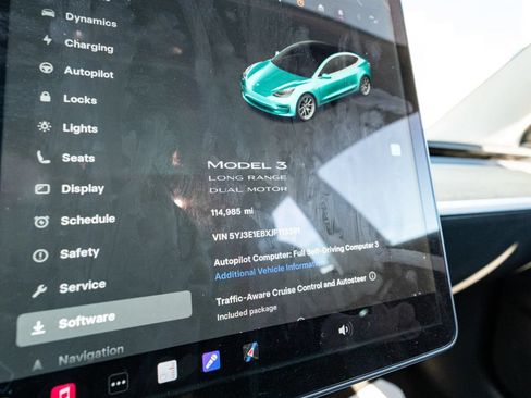 Used 2018 Tesla Model 3 Long Range AWD/4WD image 38