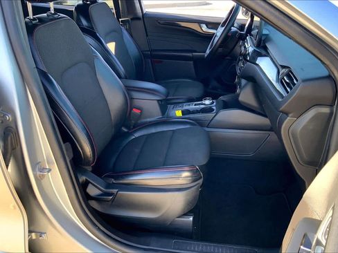 Used 2024 Ford Escape ST-Line image 8