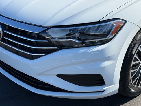 Used 2019 Volkswagen Jetta SE image 9