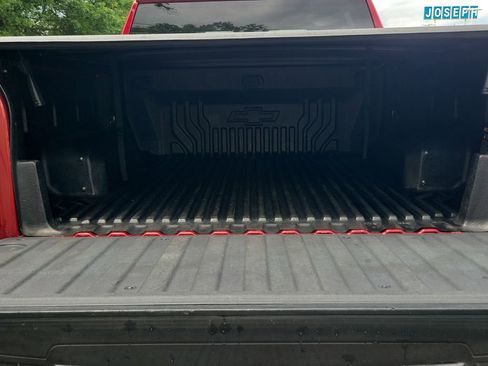 Used 2021 Chevrolet Silverado 1500 Custom w/ Safety Confidence Package AWD/4WD image 10