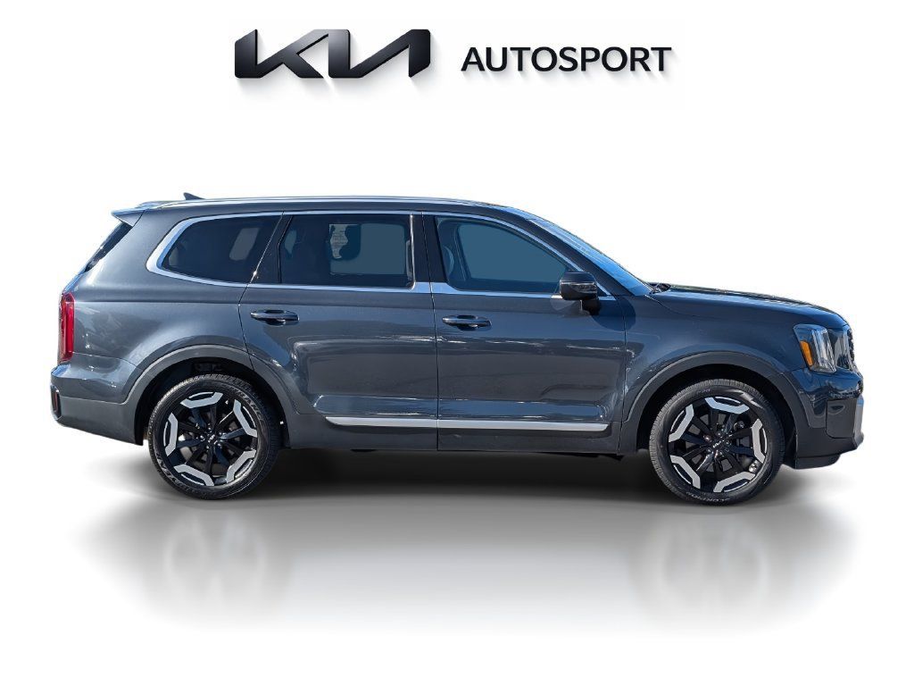 Certified 2023 Kia Telluride S w/ S Sunroof Package FWD image 6