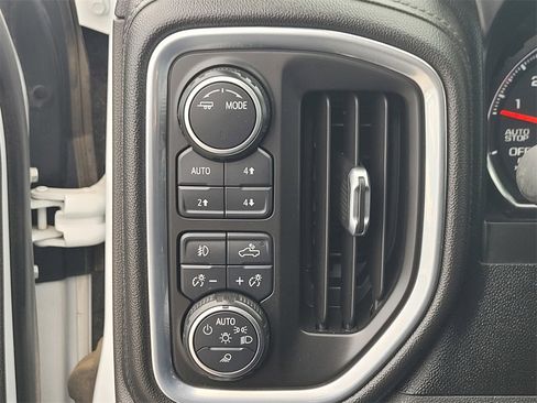 Used 2021 Chevrolet Silverado 1500 LT Trail Boss image 38