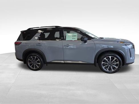 New 2026 Nissan Pathfinder Platinum AWD/4WD image 8