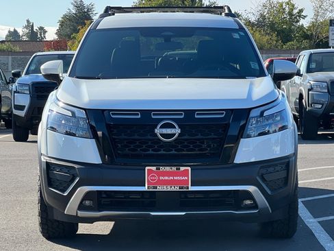 Certified 2025 Nissan Pathfinder Rock Creek image 9