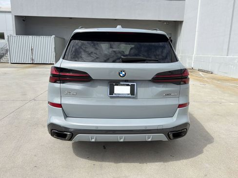 Used 2025 BMW X5 xDrive40i w/ M Sport Package image 10