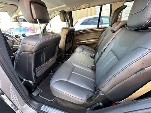 Used 2011 Mercedes-Benz GL 320 BlueTEC 4MATIC image 10
