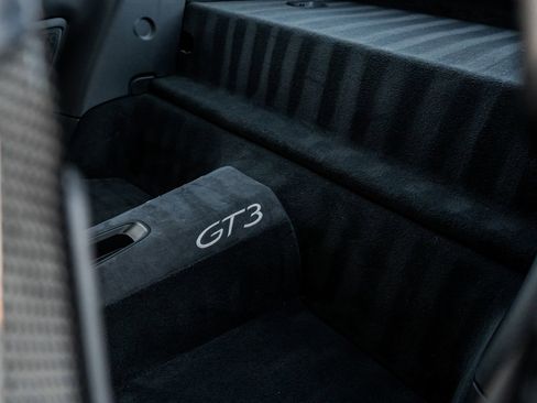 Used 2018 Porsche 911 GT3 image 34