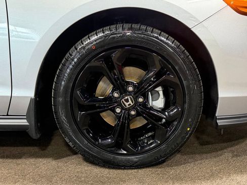 Certified 2025 Honda Accord SE image 19