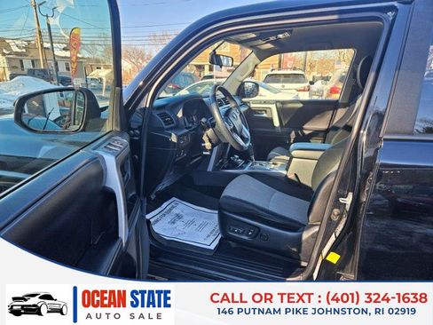 Used 2017 Toyota 4Runner SR5 image 10