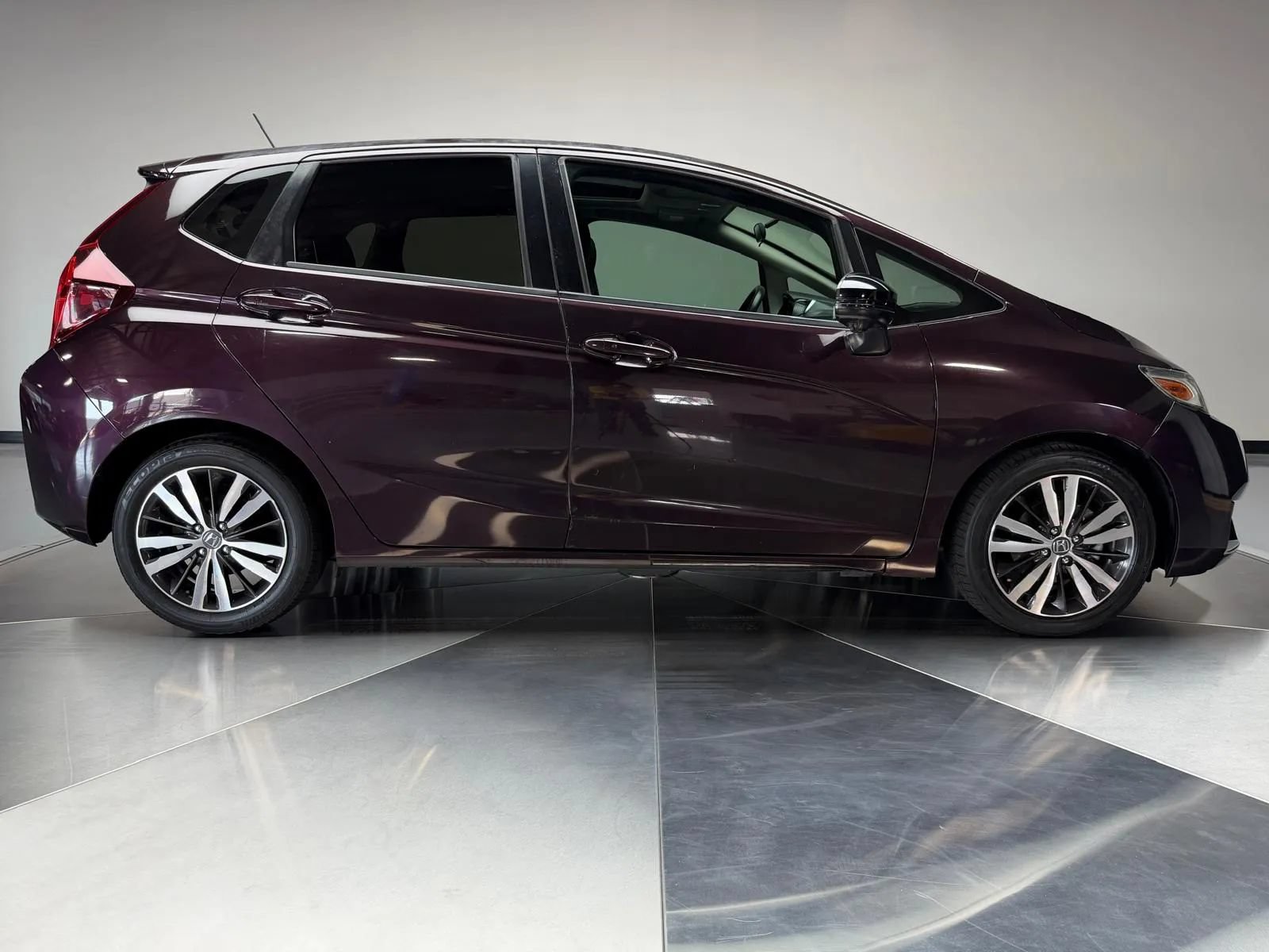 Used 2016 Honda Fit EX image 6
