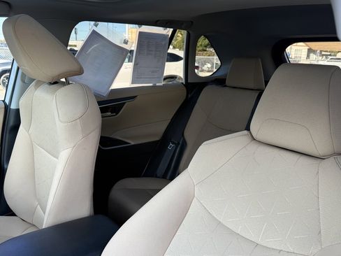 Certified 2025 Toyota RAV4 XLE image 21