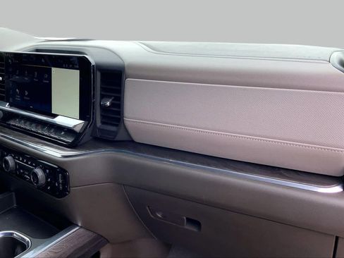 Certified 2023 Chevrolet Silverado 1500 LTZ w/ Technology Package AWD/4WD image 18