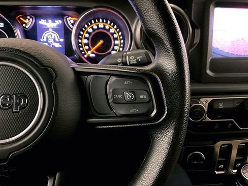 Used 2023 Jeep Wrangler Sport AWD/4WD image 18