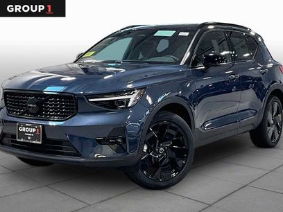 New 2026 Volvo XC40 B5 Ultra w/ Protection Package Premier