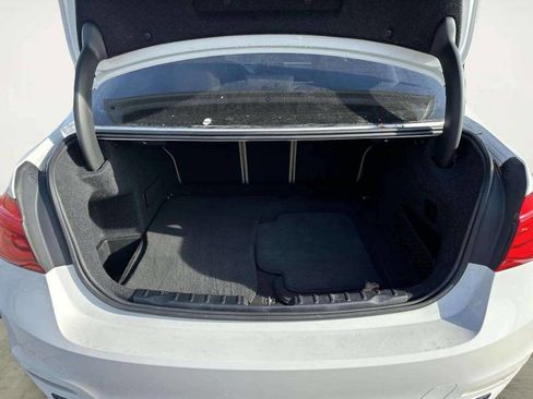 Used 2018 BMW 330e 330e iPerformance 4dr Sedan image 13