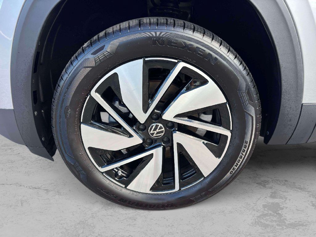 Used 2026 Volkswagen Atlas SE AWD/4WD image 9