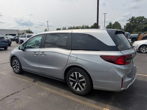 Used 2025 Honda Odyssey EX-L image 9
