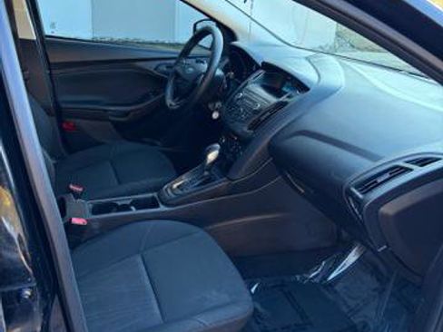 Used 2018 Ford Focus S image 12