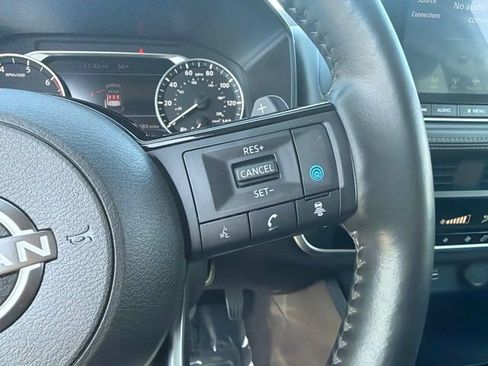 Used 2023 Nissan Rogue SV w/ SV Premium B Package AWD/4WD image 24