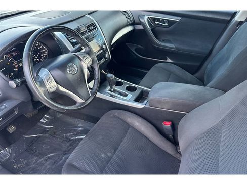 Used 2015 Nissan Altima 2.5 SV image 12
