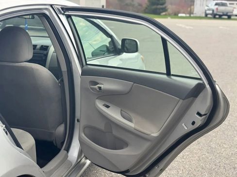 Used 2009 Toyota Corolla LE FWD image 15
