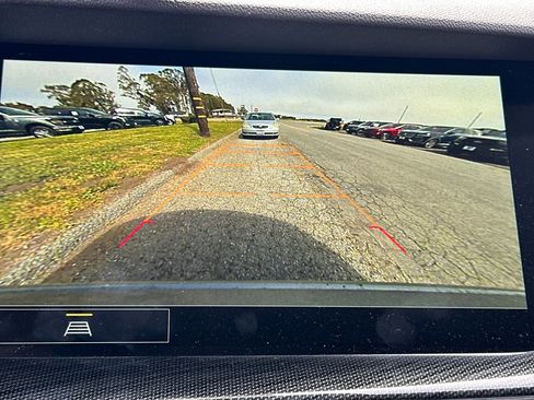 Used 2023 Buick Envision Essence w/ Sport Touring Package image 18