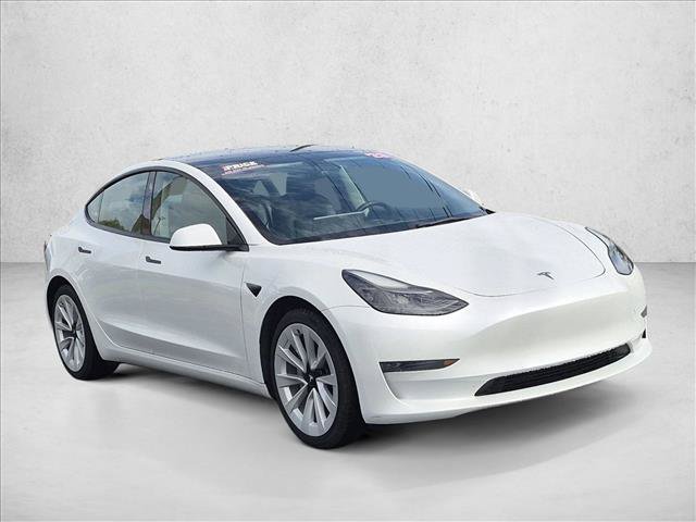 Used 2023 Tesla Model 3 Standard Range RWD image 3