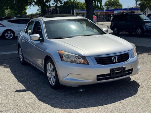 Used 2009 Honda Accord EX-L image 2