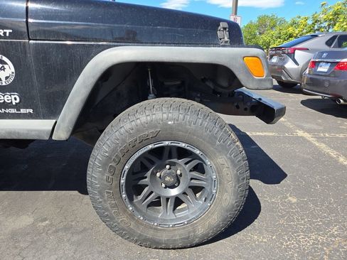 Used 2004 Jeep Wrangler 4WD w/ Dual Top Group image 4