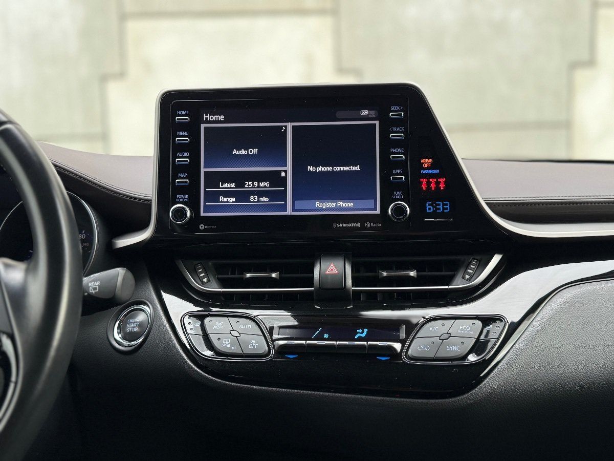 Used 2019 Toyota C-HR Limited FWD image 24