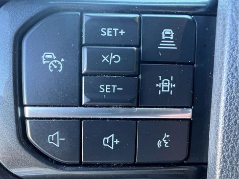 Used 2022 Ford Expedition Max Limited image 23