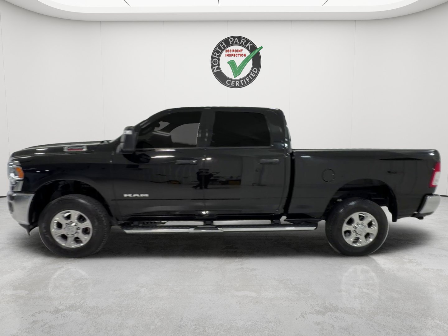 Used 2024 RAM 2500 Big Horn w/ Bed Utility Group AWD/4WD image 2
