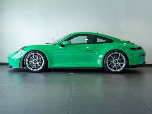 Used 2026 Porsche 911 GT3 RWD image 2