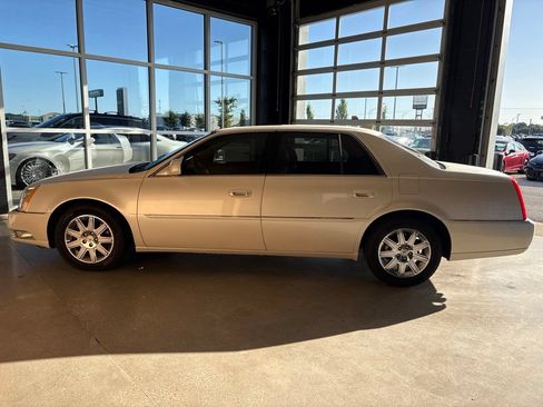 Used 2011 Cadillac DTS Premium w/ Driver Awareness Package FWD image 8