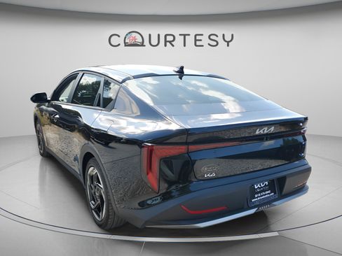 New 2026 Kia K4 EX FWD image 2