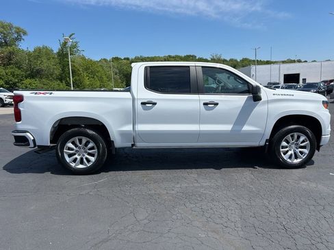 Used 2024 Chevrolet Silverado 1500 Custom AWD/4WD image 4