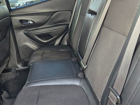 Used 2019 Buick Encore Sport Touring image 38