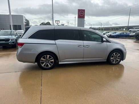 Used 2016 Honda Odyssey Touring Elite image 15